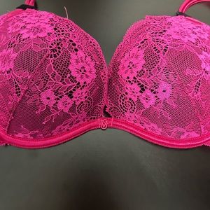 34c Hot pink and black VS sexy little things bra y2k
